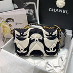 Chanel 19 Flap Bag medium black ecru