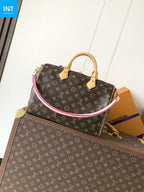 Louis Vuitton M26498 Speedy Soft 30
