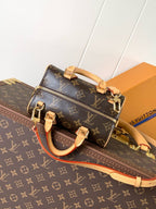 Louis Vuitton M13226 Nano Speedy Dating