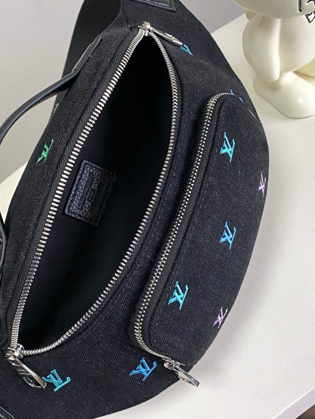 Louis Vuitton M13961 Rush Bumbag