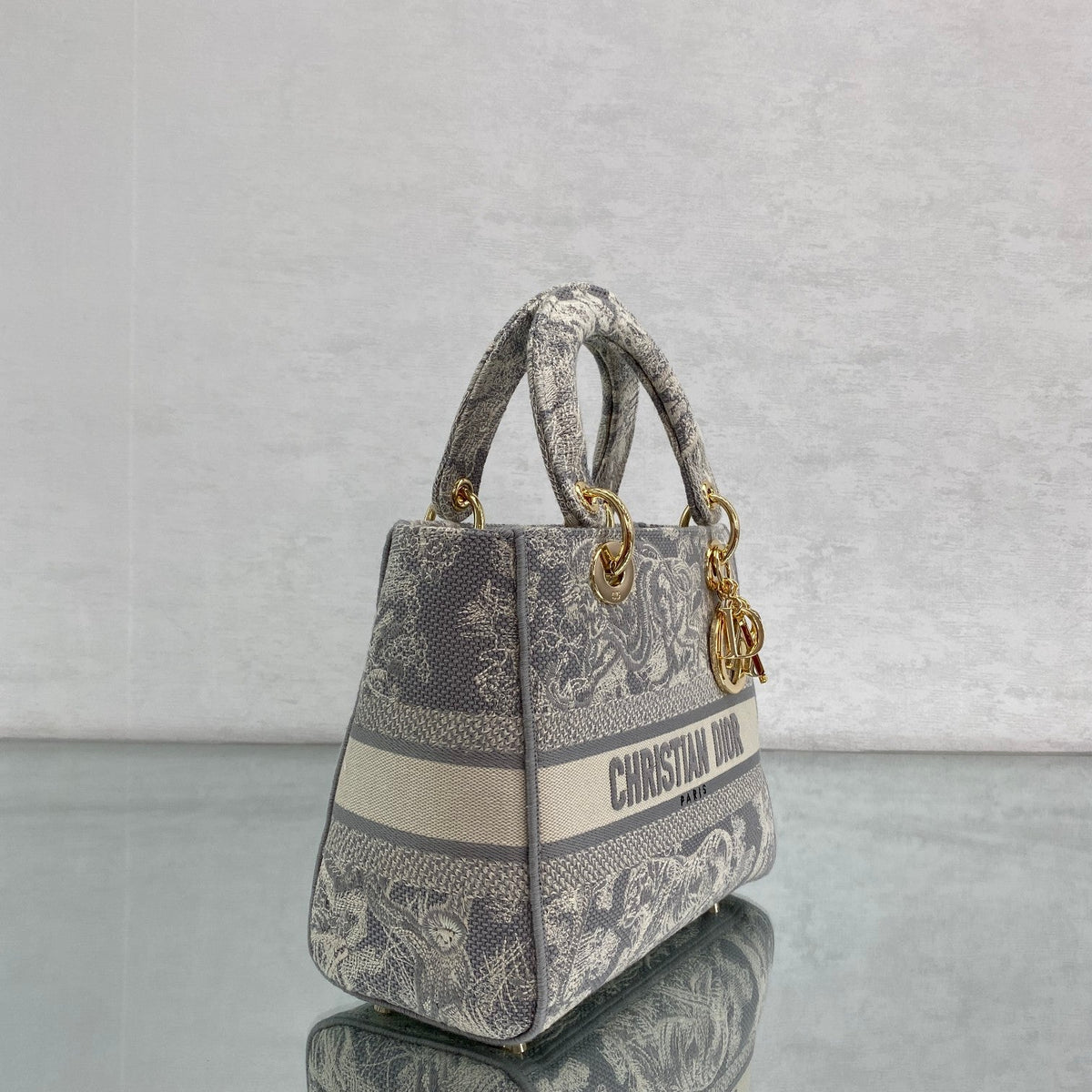 Christian Dior Medium Lady D-Lite Bag - Grey Toile de Jouy Reverse Embroidery