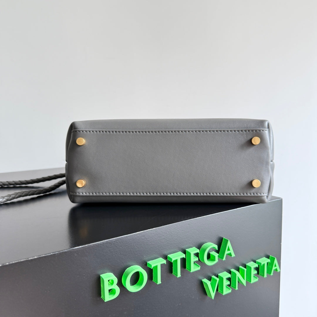 Bottega Veneta 810213 Black Hobo Bag