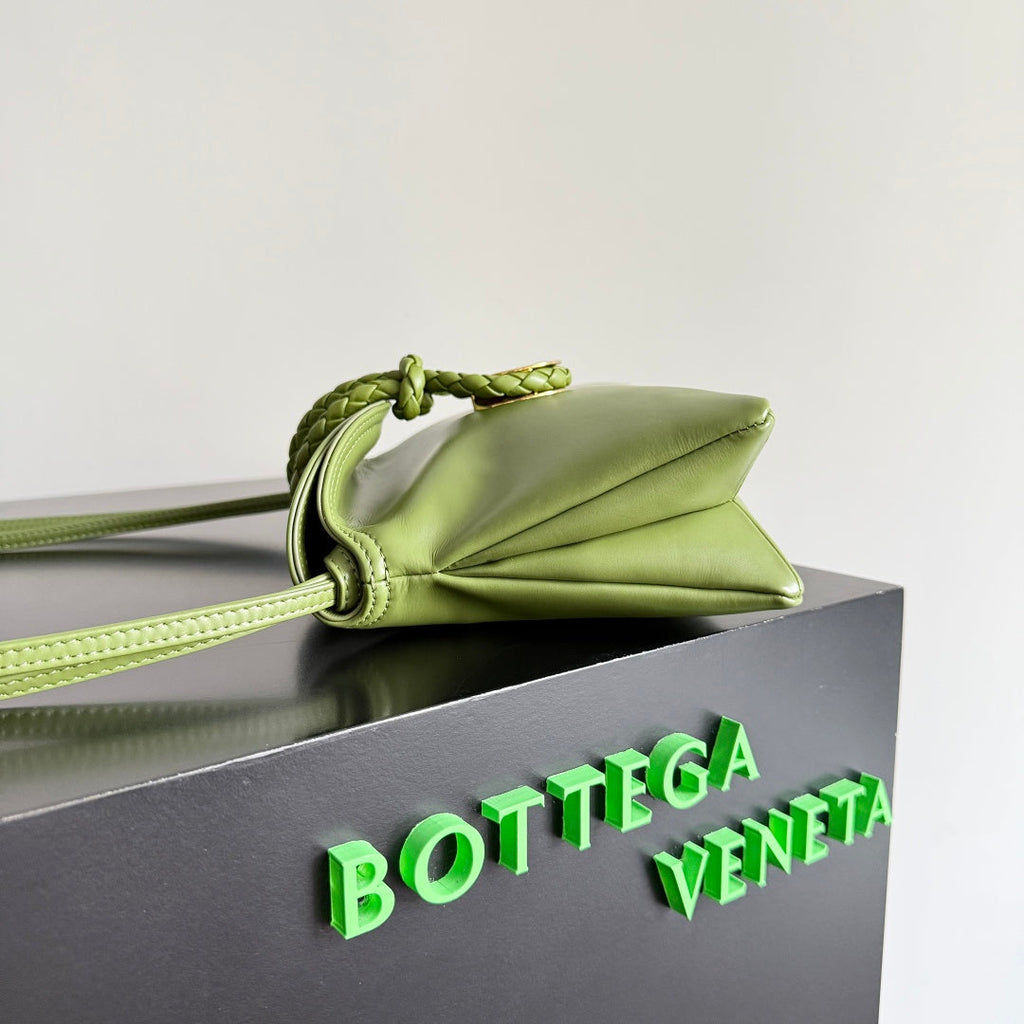 Bottega Veneta 826147 Green Mini Bag