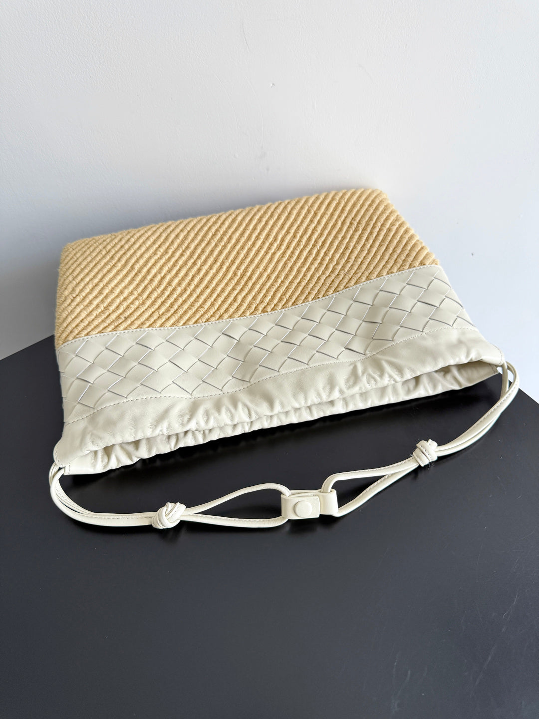 Bottega Veneta 839102 Silver Hobo Bag
