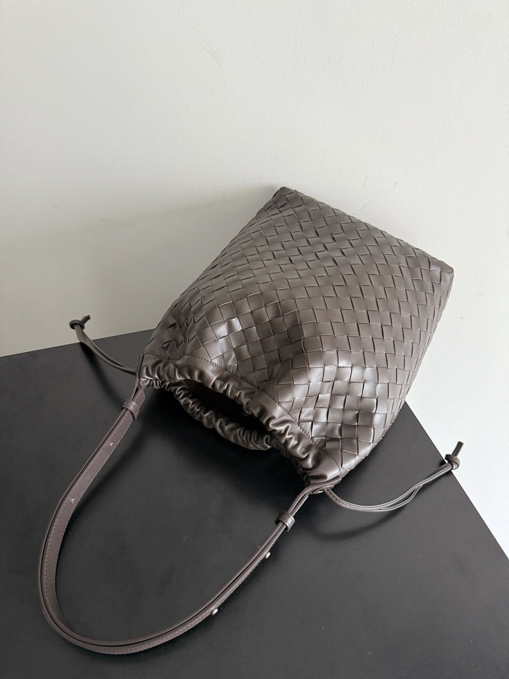 Bottega Veneta 836020 Black Bucket Bag Edition 2