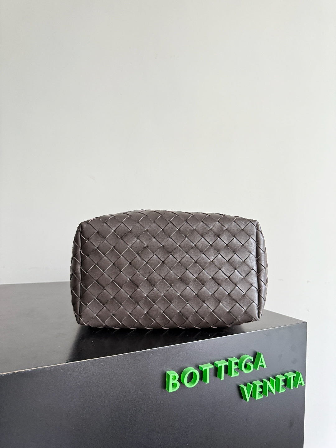 Bottega Veneta 836020 Black Bucket Bag Edition 2