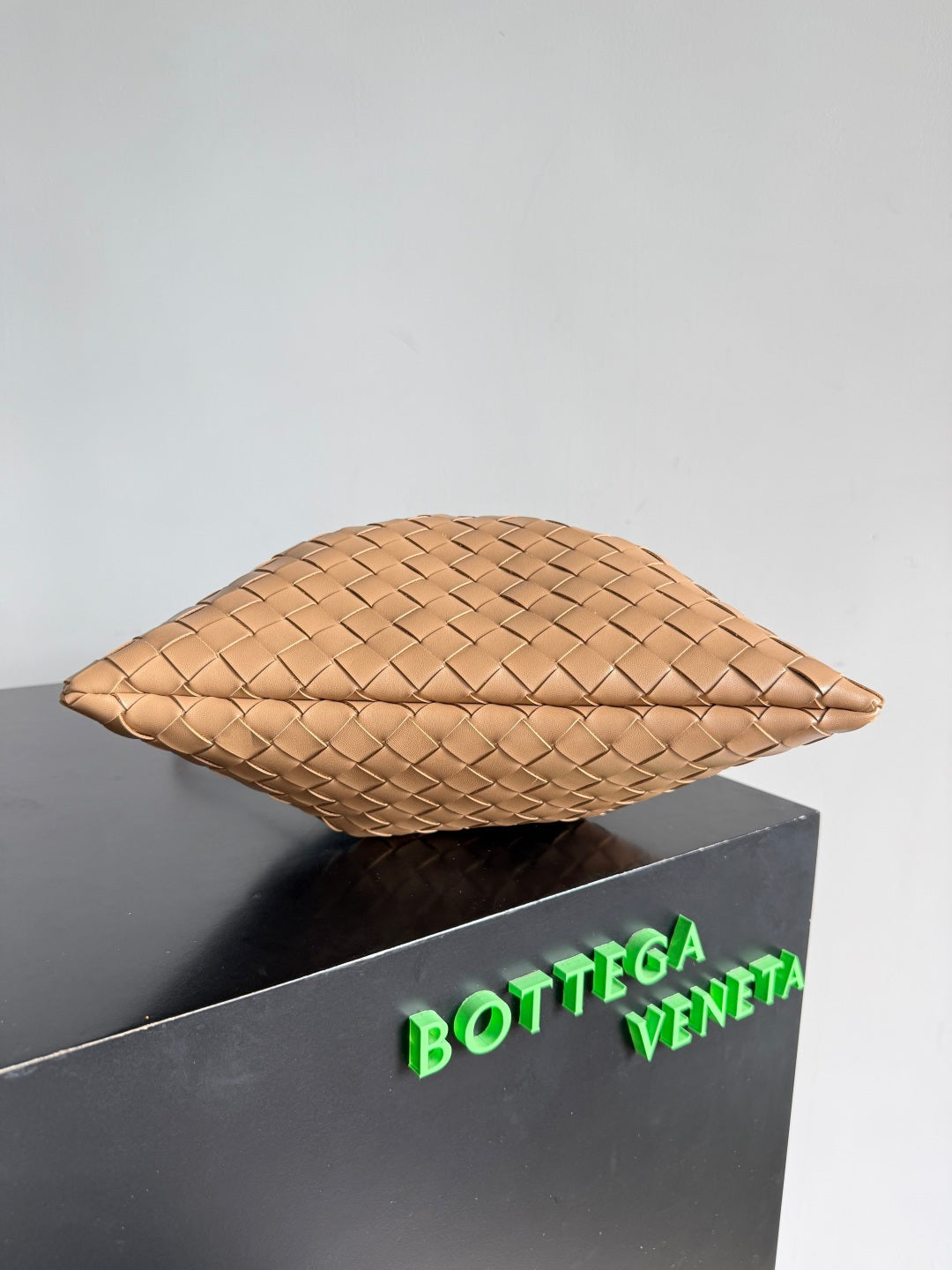 Bottega Veneta 796728 Black Hobo Bag