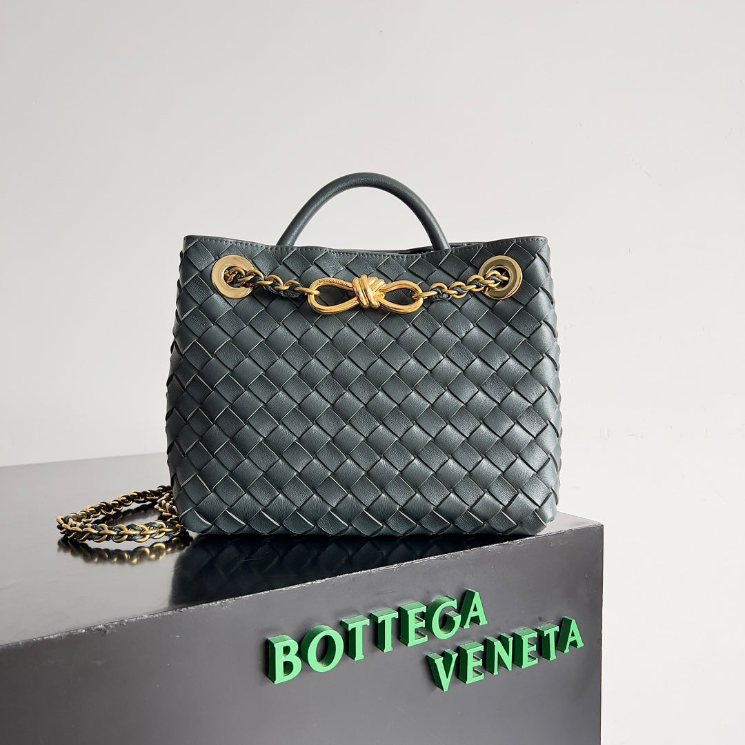 Bottega Veneta 786008 Black Chain Bag