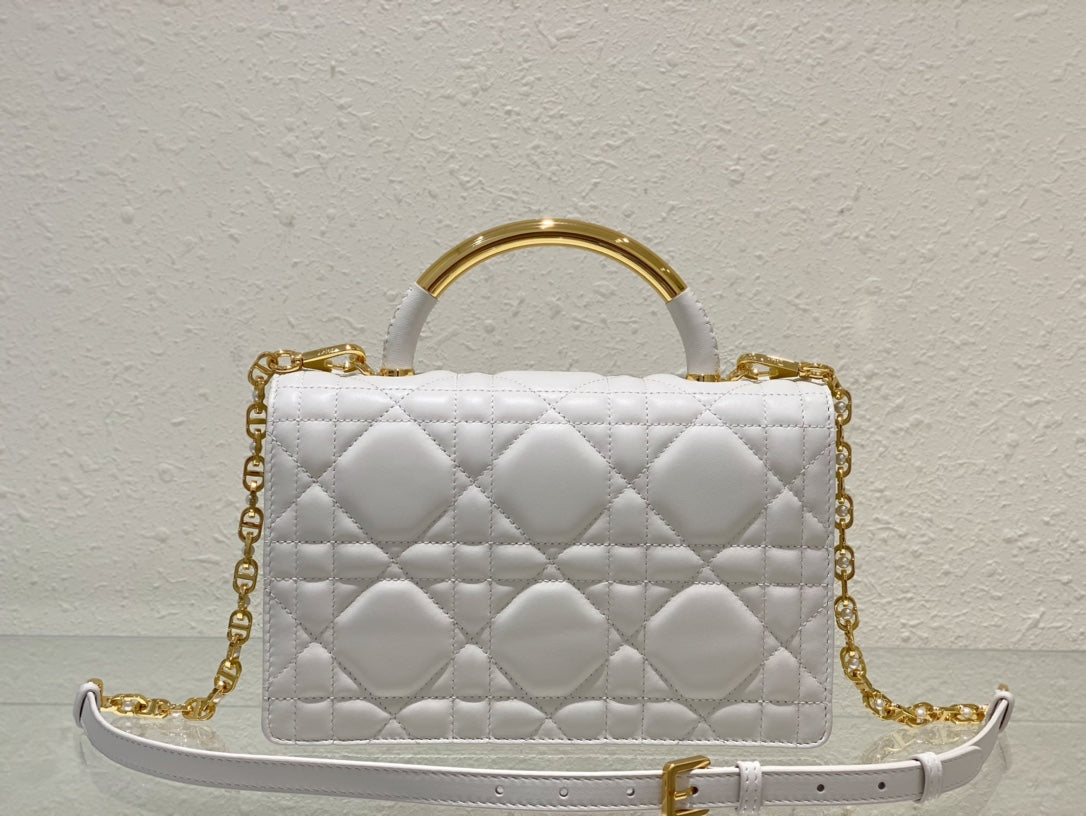 Dior Elegant White Quilted Leather Handbag with Gold Chain Strap