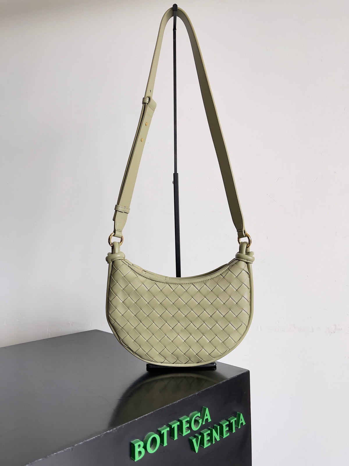 Bottega Veneta 796638 Silver Hobo Bag