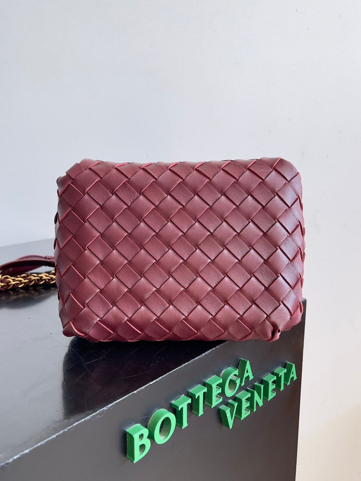 Bottega Veneta 817175 Red Chain Bag