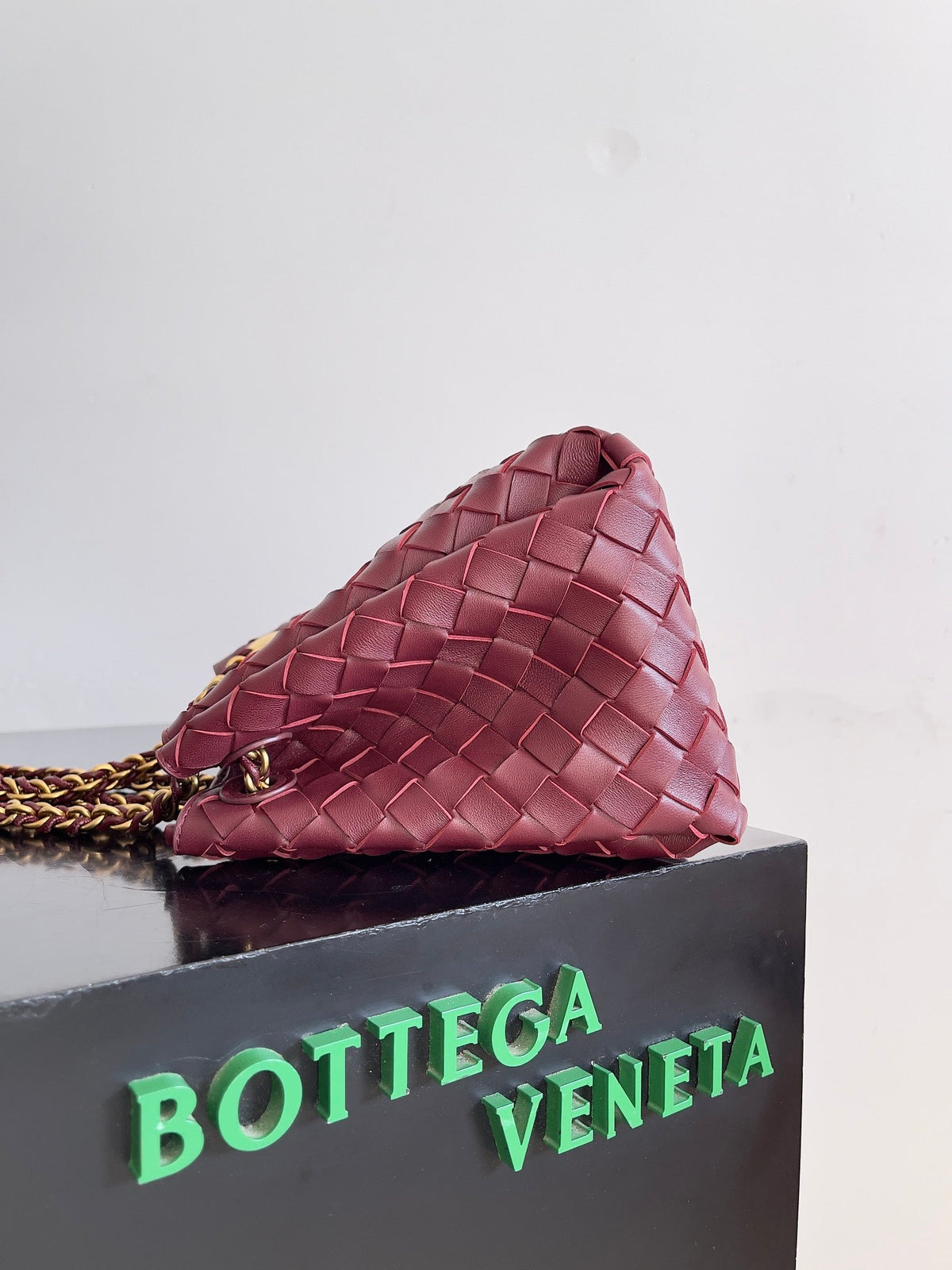 Bottega Veneta 817175 Red Chain Bag