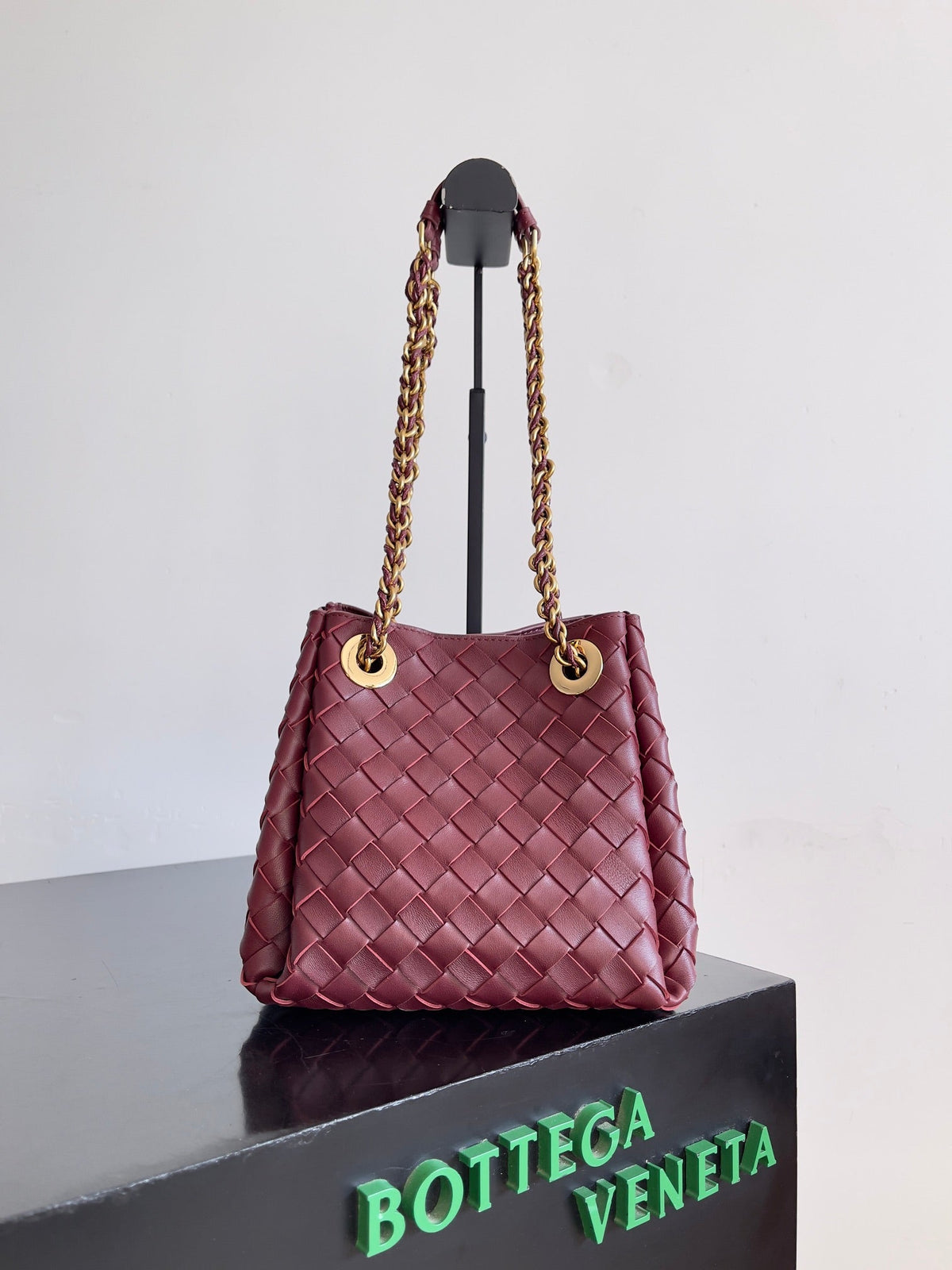 Bottega Veneta 817175 Red Chain Bag