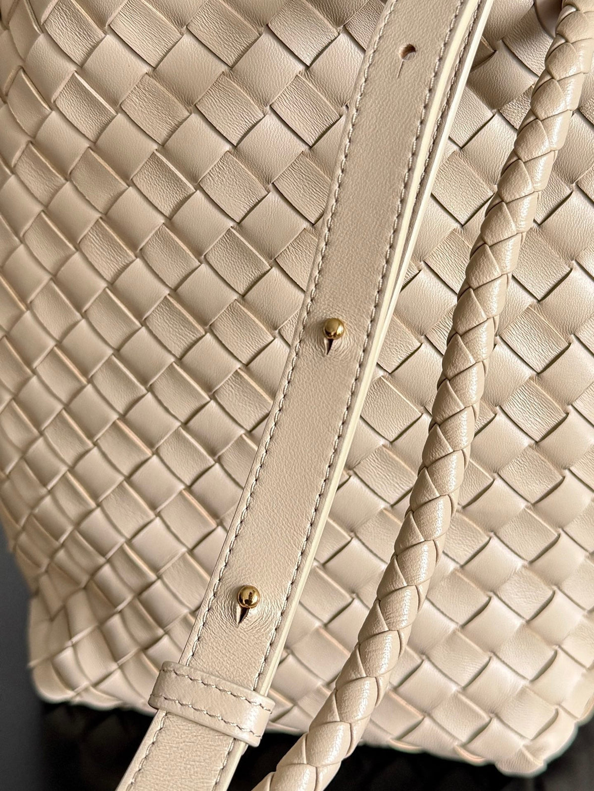 Bottega Veneta 855759 Black Bucket Bag