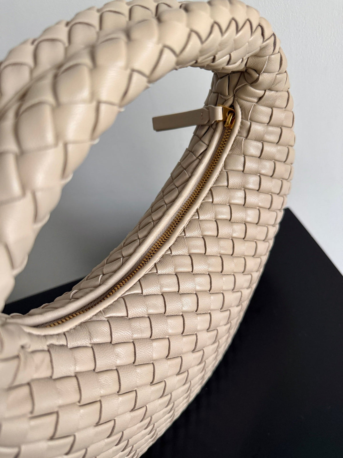 Bottega Veneta 856736 Black Hobo Bag