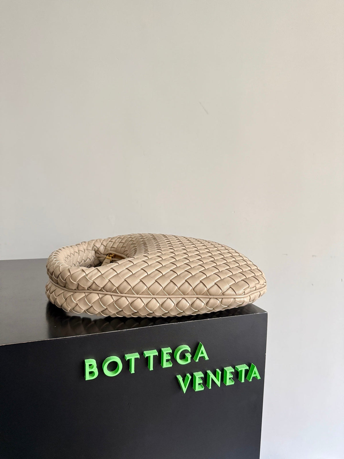 Bottega Veneta 856736 Black Hobo Bag