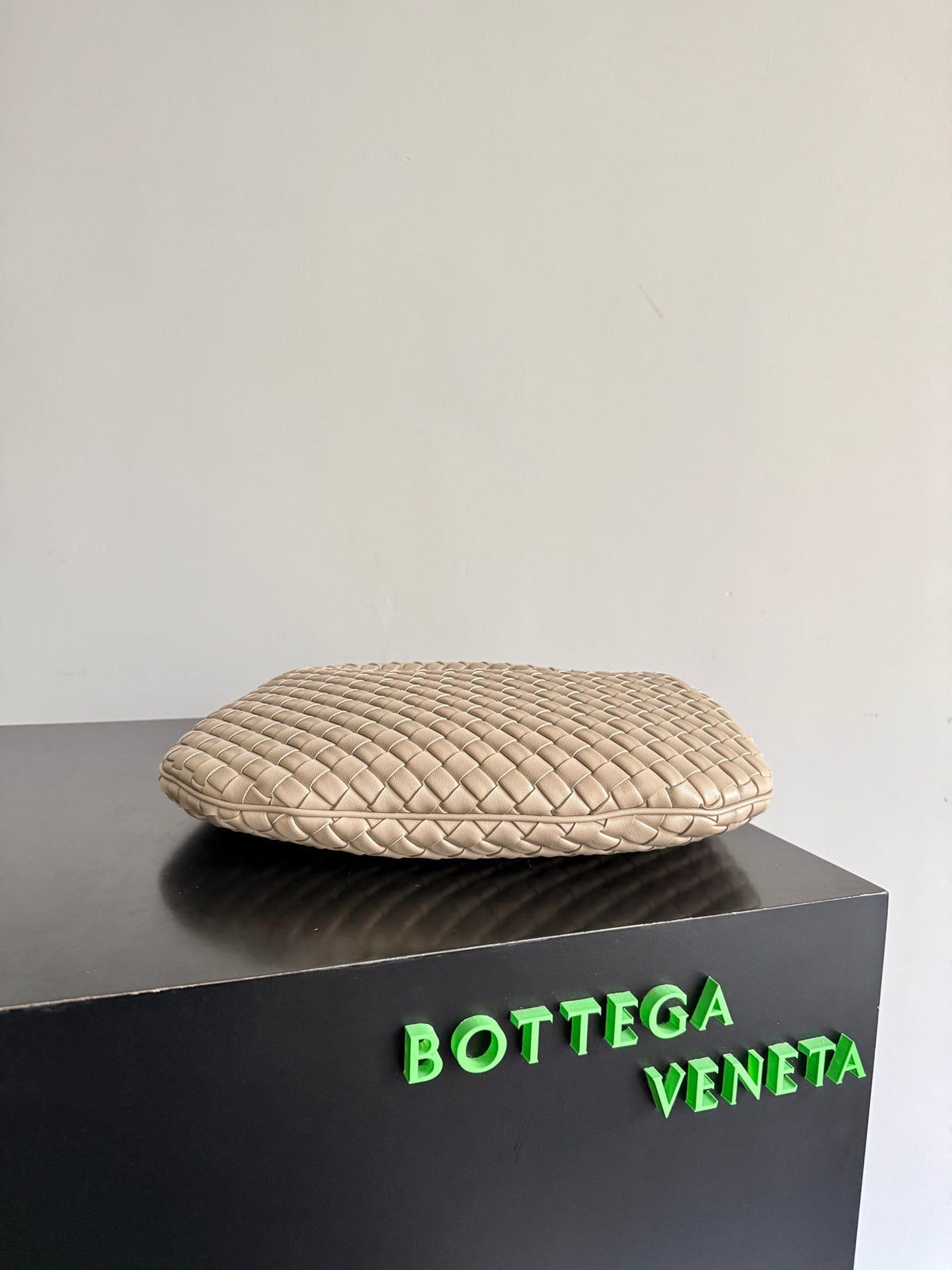 Bottega Veneta 856736 Black Hobo Bag